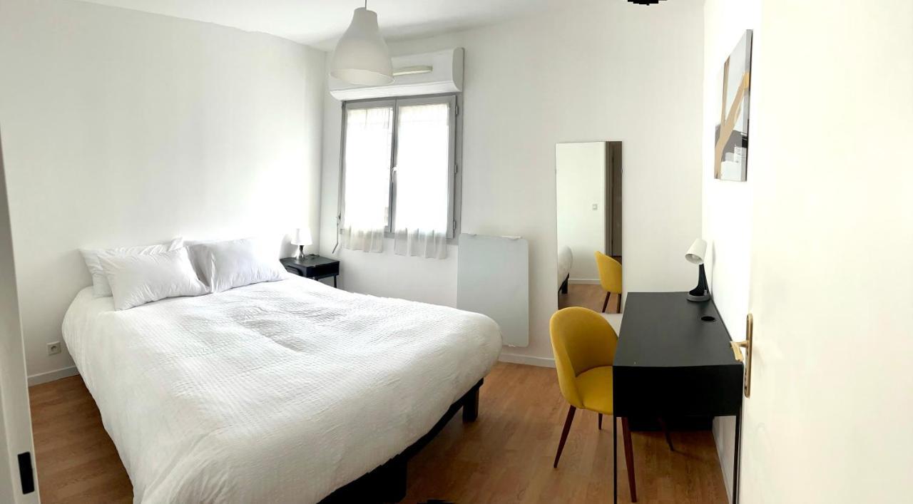 Superbe 3 Pieces Face Gare Tgv / Rer De Massy Apartment Massy  Exterior photo